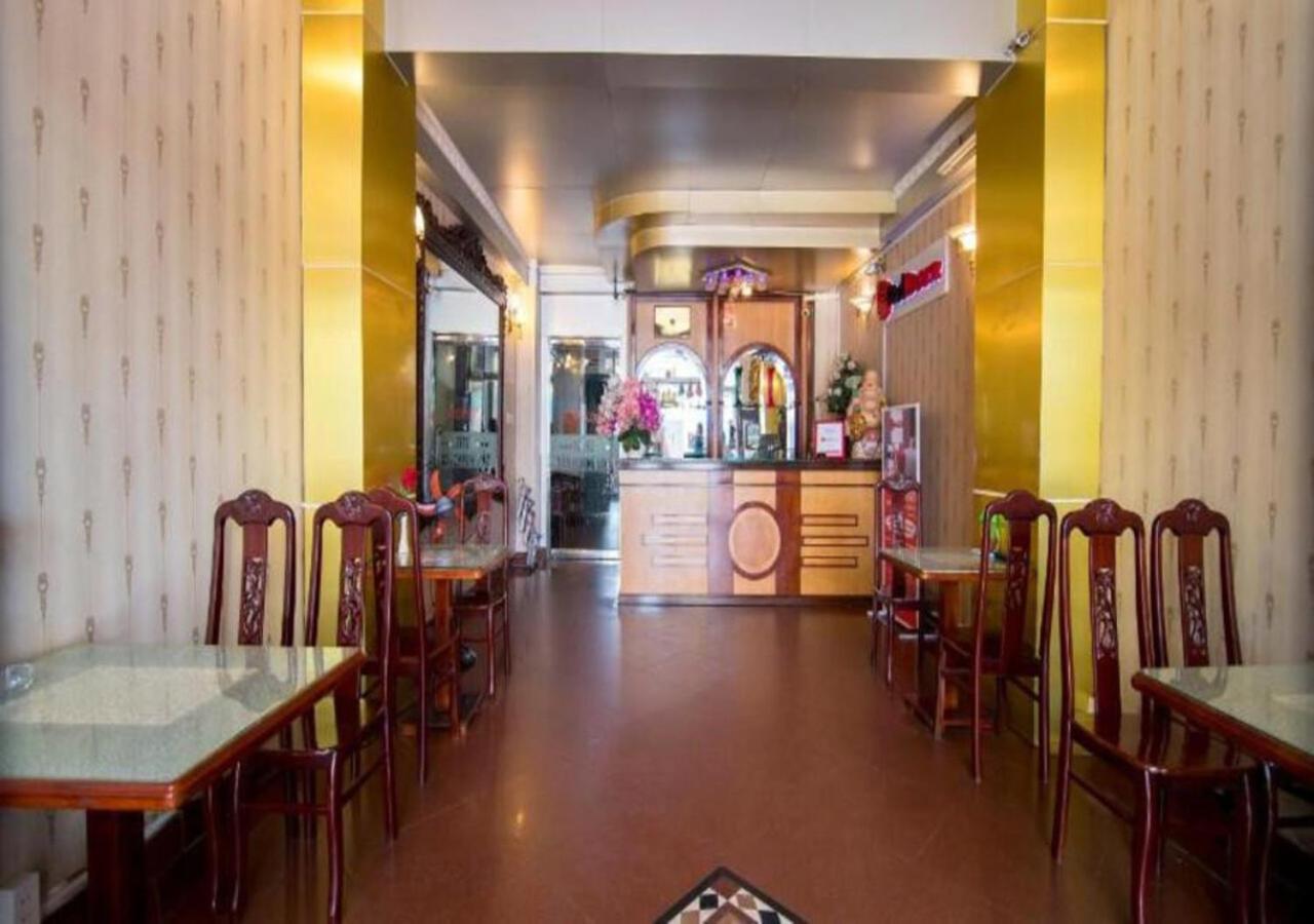 Tan Hoang Long Hotel Хошимін Екстер'єр фото